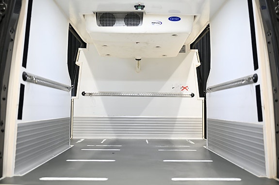 Ford Transit Connect 10 of 30