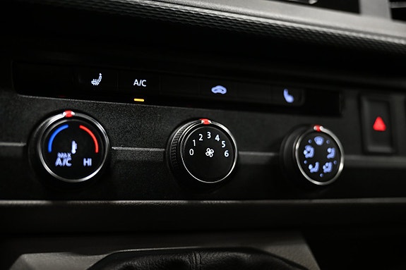 Volkswagen Transporter 22 of 27
