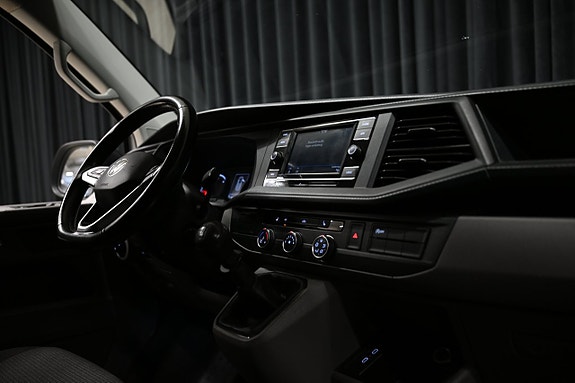 Volkswagen Transporter 26 of 27