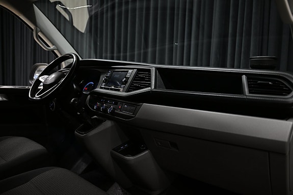 Volkswagen Transporter 25 of 27