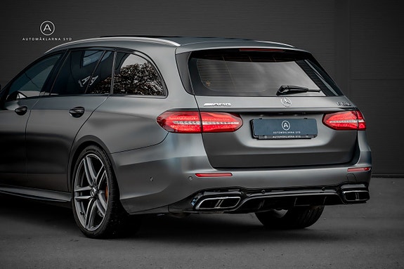 Mercedes-Benz AMG GT Coupe 27 of 27