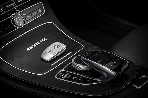 Mercedes-Benz AMG GT Coupe 13 of 27