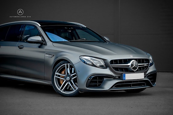 Mercedes-Benz AMG GT Coupe 6 of 27