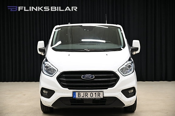 Ford Transit Custom 14 of 30