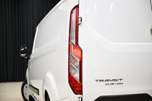 Ford Transit Custom 13 of 30