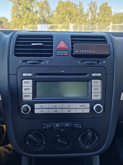 Volkswagen Golf V 4 of 5