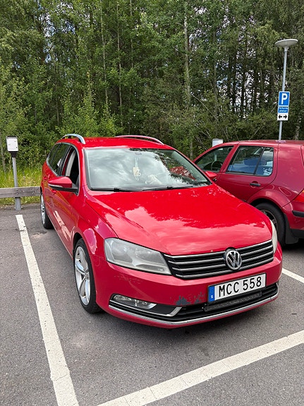 Volkswagen Passat 2 of 7