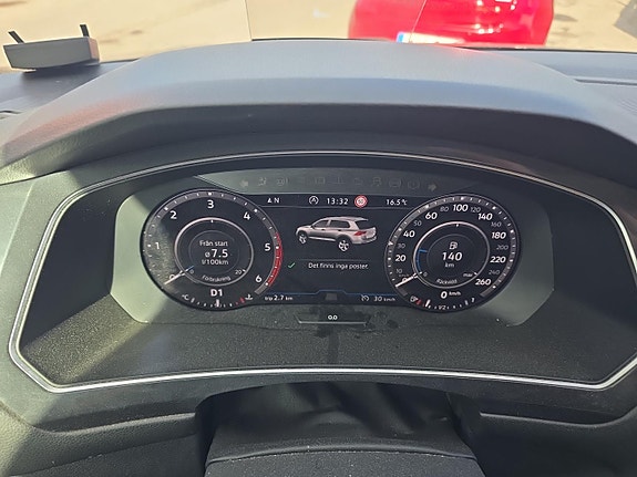 Volkswagen Tiguan Allspace 3 of 14