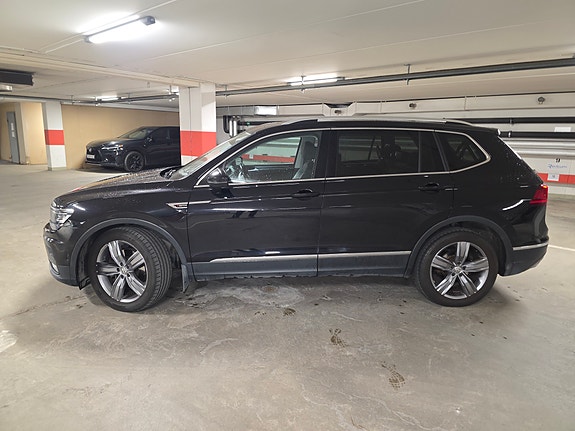 Volkswagen Tiguan Allspace 2 of 14