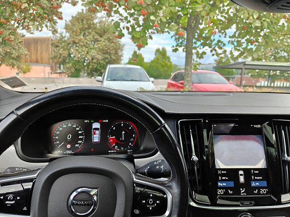 Volvo V90 11 of 11