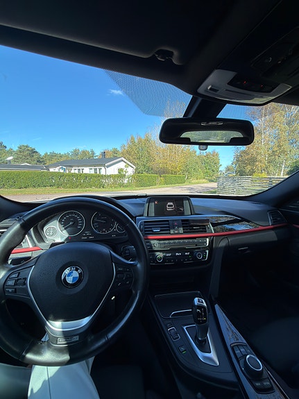 BMW 320d 4 of 9