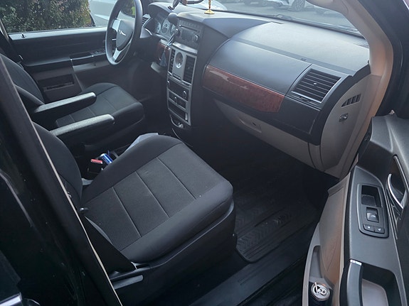 Chrysler Grand Voyager 9 of 10