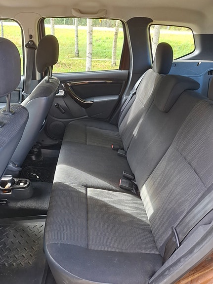 Dacia Duster 7 of 7