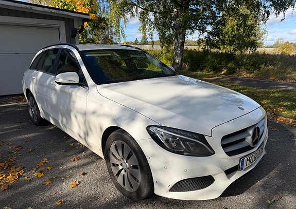 Mercedes-Benz C220 9 of 10