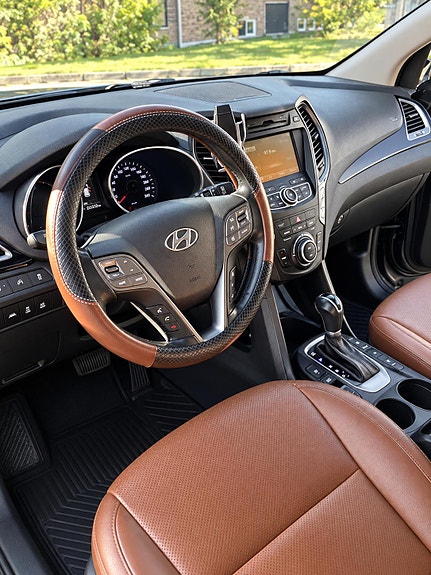 Hyundai Santa Fe 4 of 5