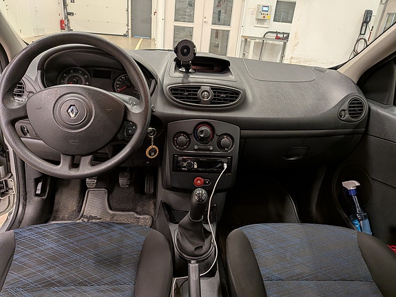 Renault Clio 5 of 10