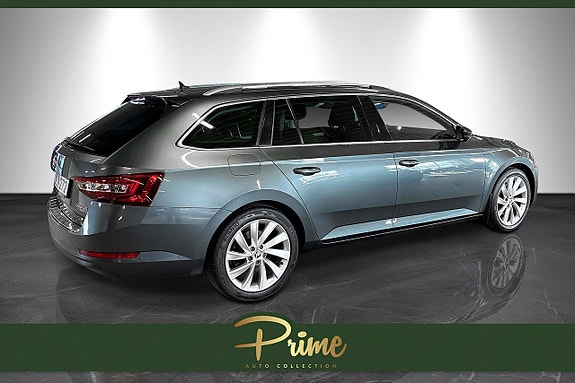 Skoda Superb 8 of 17