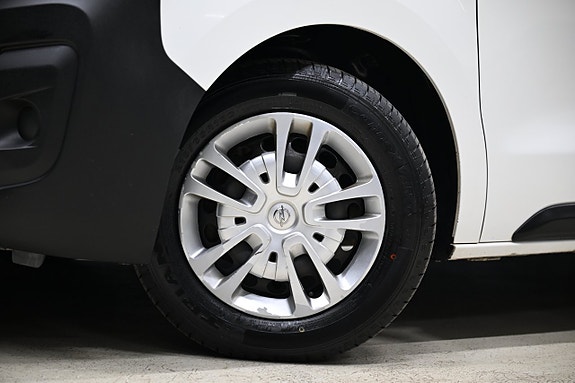 Opel Vivaro 8 of 28