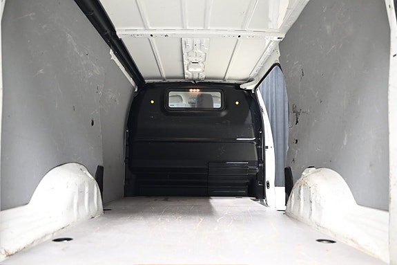 Opel Vivaro 7 of 28