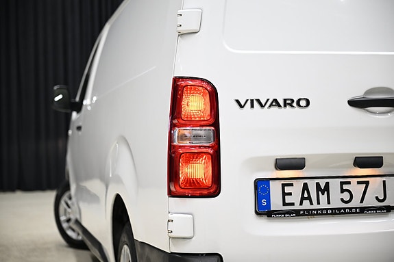 Opel Vivaro 10 of 28