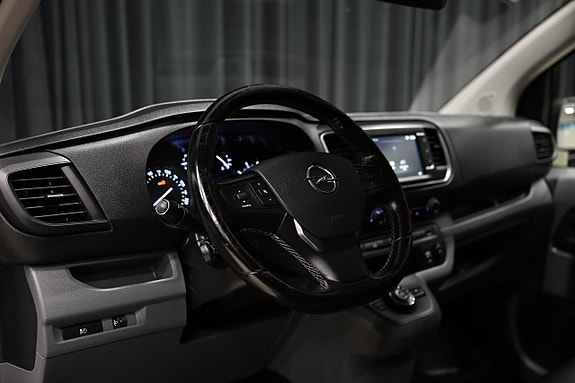 Opel Vivaro 13 of 28