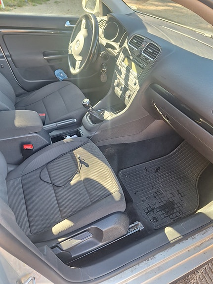 Volkswagen Golf VI 10 of 15
