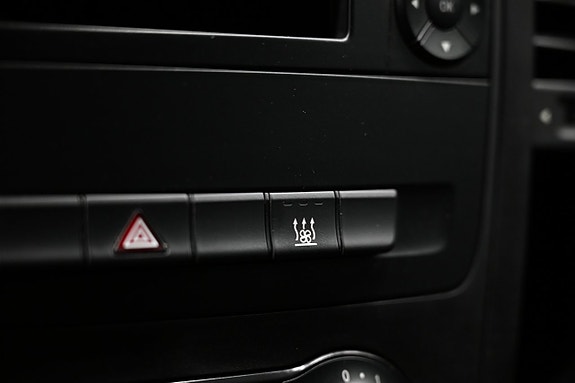 Mercedes-Benz Vito 111 23 of 24