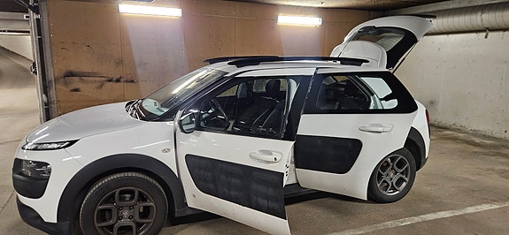 Citroen C4 Cactus 5 of 9