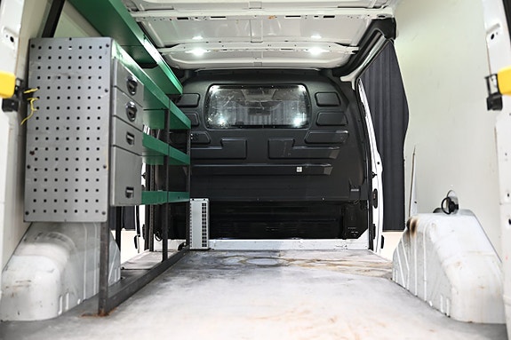 Ford Transit Custom 9 of 29