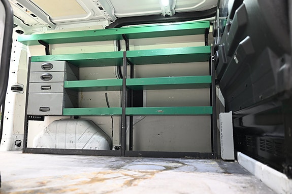 Ford Transit Custom 12 of 29