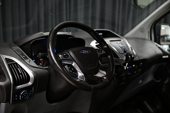 Ford Transit Custom 17 of 29
