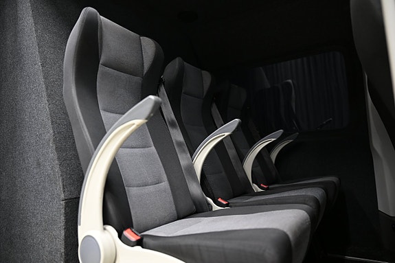 Volkswagen Crafter 9 of 30
