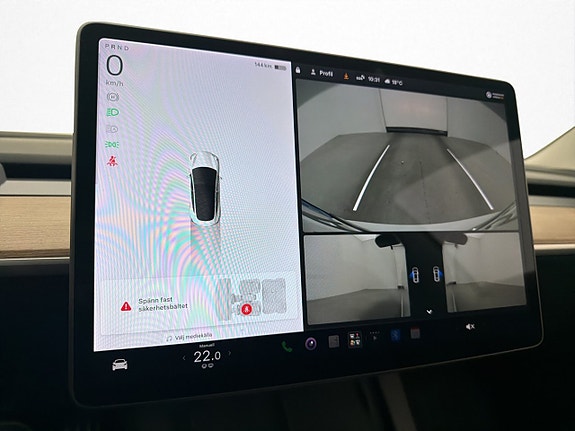 Tesla Model 3 17 of 30