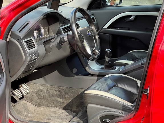 Volvo V70 21 of 30
