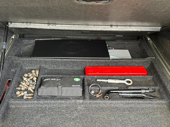 Volvo V70 12 of 30