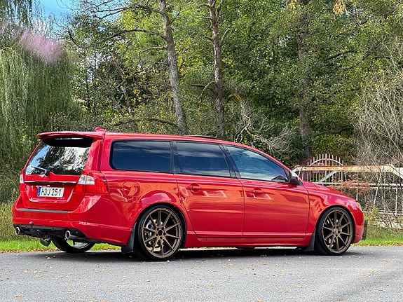 Volvo V70 6 of 30