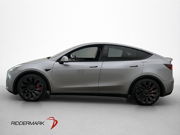 Tesla Model Y 4 of 30