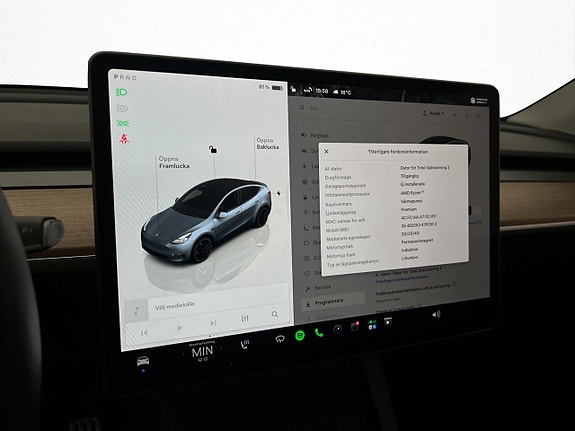 Tesla Model Y 23 of 30