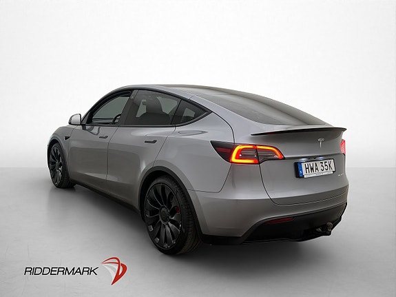 Tesla Model Y 5 of 30