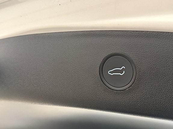 Tesla Model 3 30 of 30