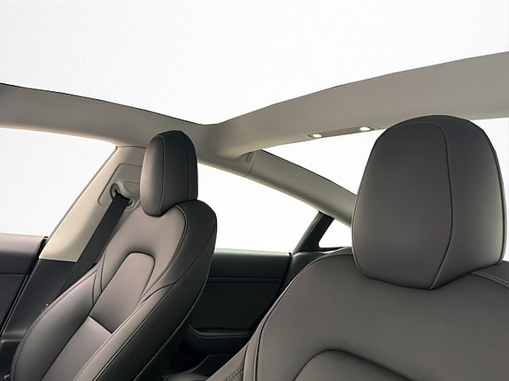 Tesla Model 3 12 of 30