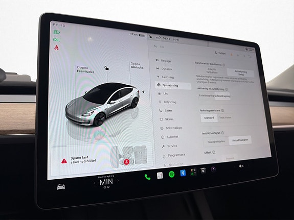 Tesla Model 3 20 of 30
