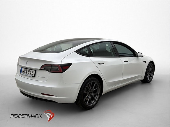 Tesla Model 3 9 of 30