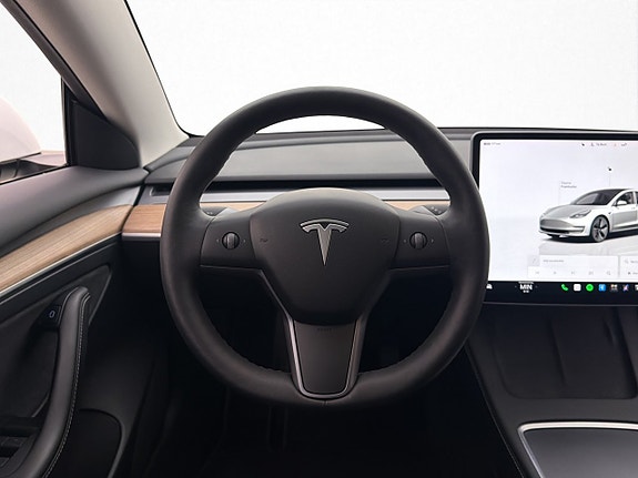 Tesla Model 3 13 of 30