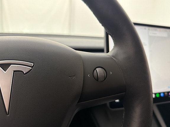 Tesla Model 3 15 of 30