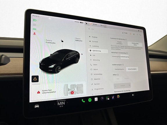 Tesla Model 3 20 of 30