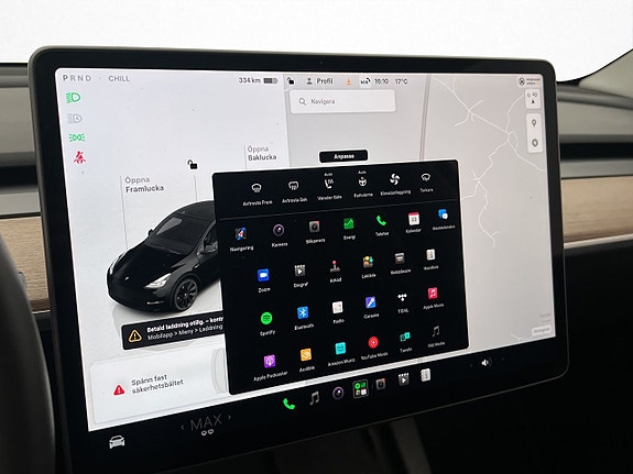 Tesla Model Y 22 of 30