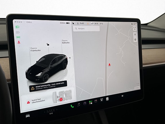 Tesla Model Y 19 of 30