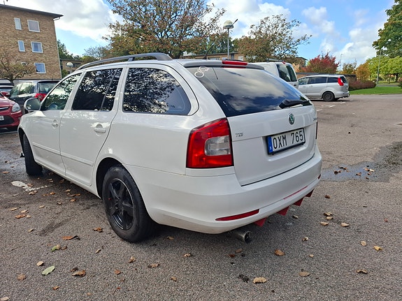 Skoda Octavia 4 of 7