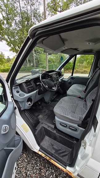 Ford Transit 9 of 22